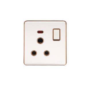 HEE Magnolia White 15A 3 pin Round Socket with Switch