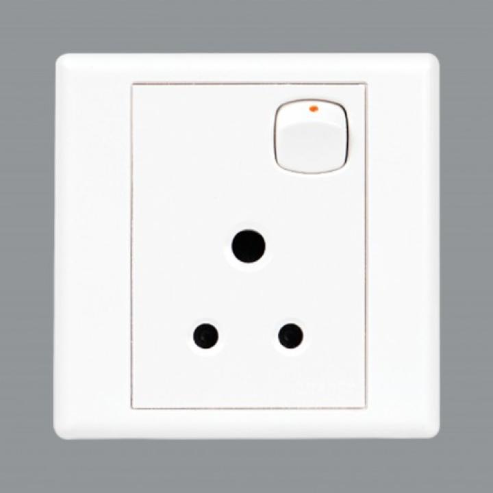 Orange 5A 3 Pin Socket with Switch