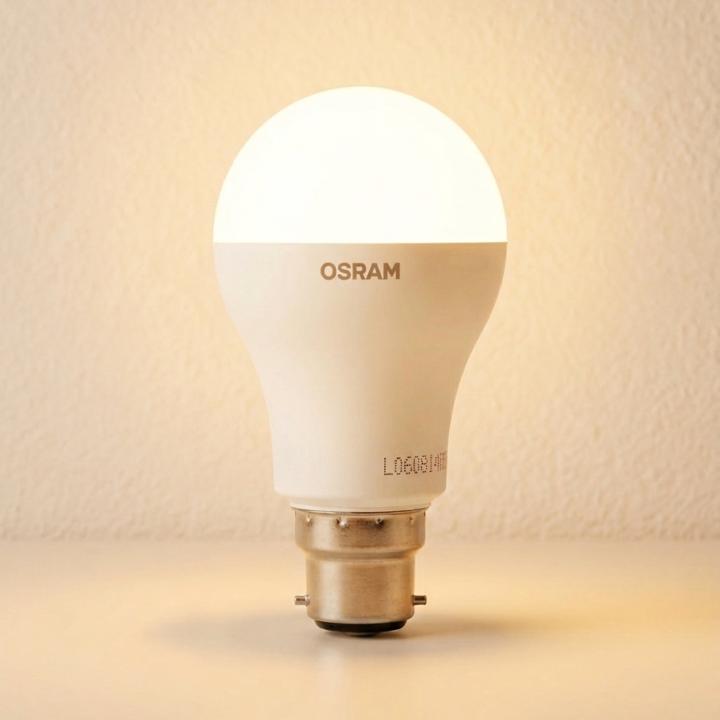 OSRAM 6W LED STAR CLASSIC A - Warm White